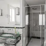 Adriano Rooftop Hotel 4*