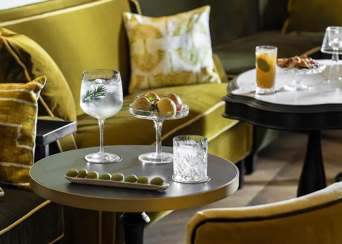 Adriano Rooftop 4* ローマ