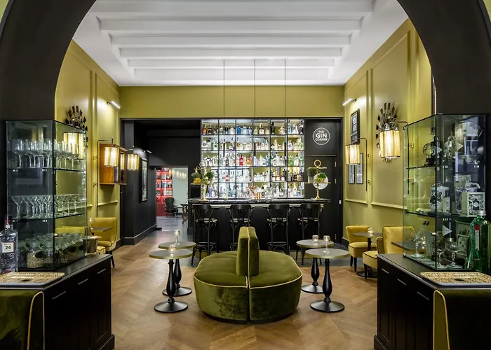 Adriano Rooftop Hotell 4*