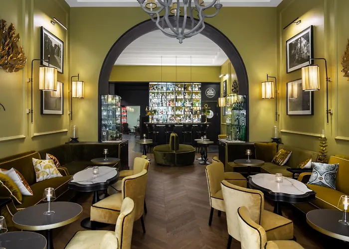 Adriano Rooftop Hotell