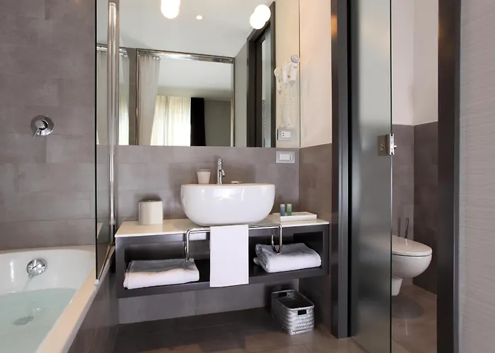 Adriano Rooftop Hotell 4*