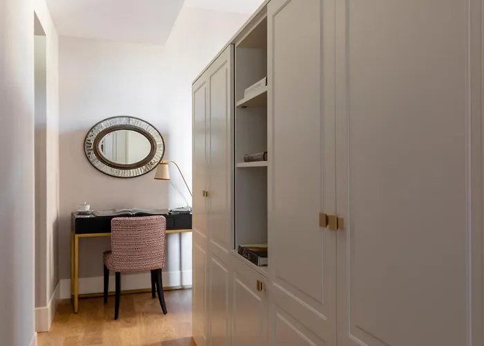 Adriano Rooftop 4* ローマ