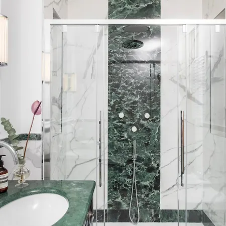 Adriano Rooftop 4* Řím