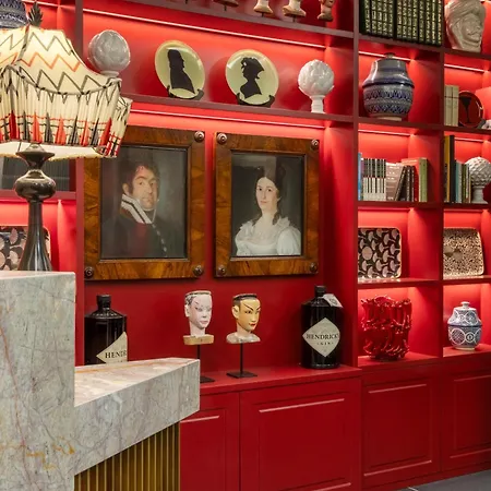 Adriano Rooftop Hotel