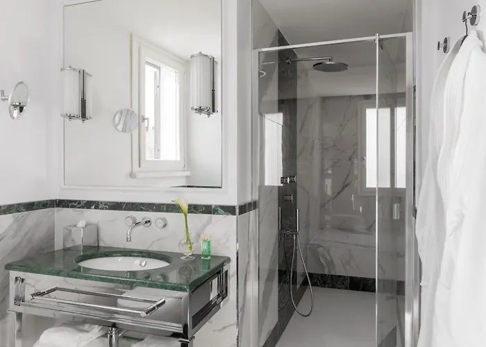 Adriano Rooftop 酒店 4*